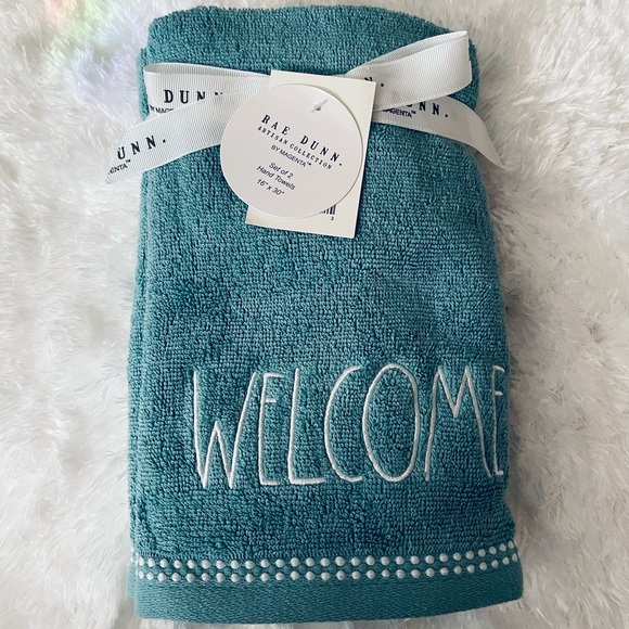 🏡SOLD🏡WELCOME Your Guests With RAE DUNN Teal Blue Hand Towels~Set Of 2~NWT - Picture 1 of 5